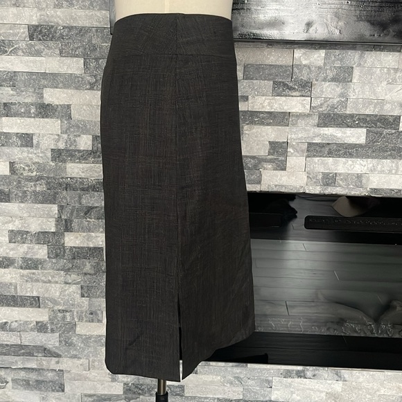 Banana Republic Gray Wool Little Bit Stretch  Skirt 2 ( Waist 26”) Made In Italy - Picture 4 of 8